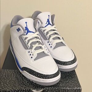 Jordan Athletic Shoes White and Blue